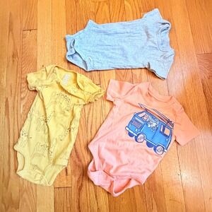 Baby Bodysuit Bundle 6-9M Garanimals Carters Gerber Giraffe Surf Grey Ribbed 3pk